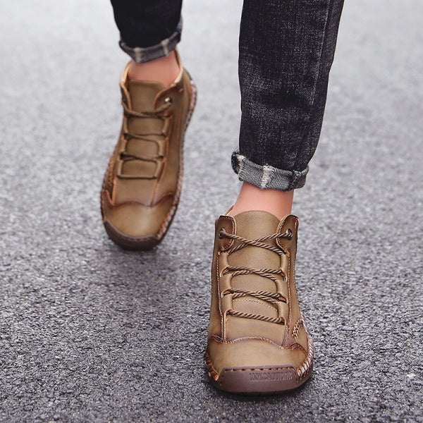 【🚨⏰Dnes sleva 69% - brzy končí🔥】Vyrobeno z prémiové telecí kůže🐂, s integrovanými podložkami pro podporu klenby, pohodlné a odolné, zcela uvolňující tlak na vaše nohy při dlouhém stání nebo chůzi!