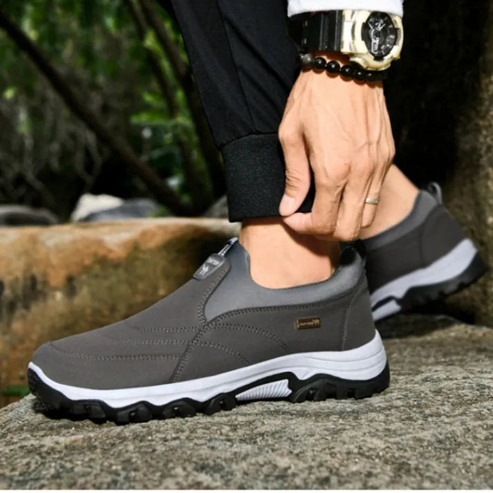 Ortopedická obuv ROOREN® Medical | Ergonomicky navržená pro úlevu od bolesti zad, nohou a kloubů.