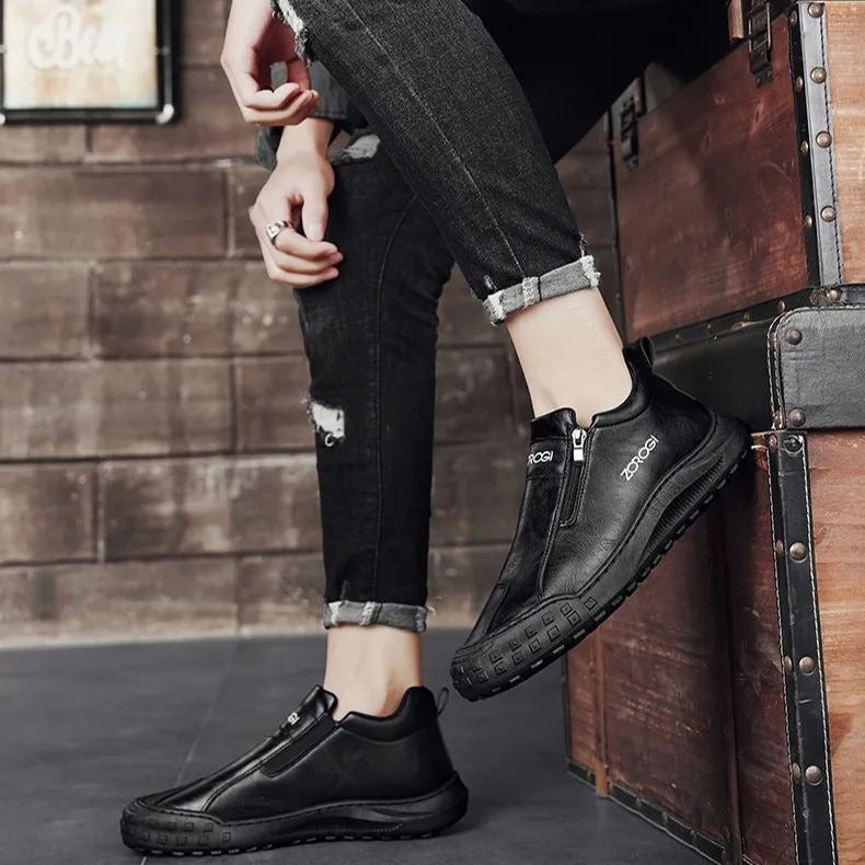 【⏰Dnes sleva 67 % - Končí brzy🔥】Protiskluzová a hřejivá turistická obuv ROOREN® - Vyrobena z italské hovězí kůže, s konstrukcí na podporu klenby, pohodlná a odolná, zmírňuje nepohodlí nohou!