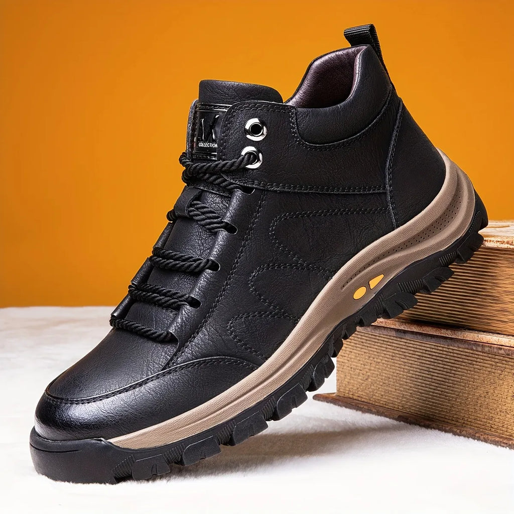 ROOREN® Izolirani pohodniški čevlji - Izdelani iz italijanskega usnja, ti čevlji imajo oporo za stopalni lok, so udobni in trpežni ter učinkovito lajšajo bolečine v stopalih, hrbtu in kolenih!