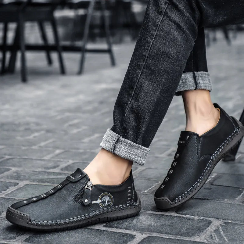 🐂 Pánské ručně šité ploché boty z telecí kůže 👞 Široká škála velikostí, snadné nazouvání a zouvání ✅ Lehké, pohodlné, voděodolné a protiskluzové