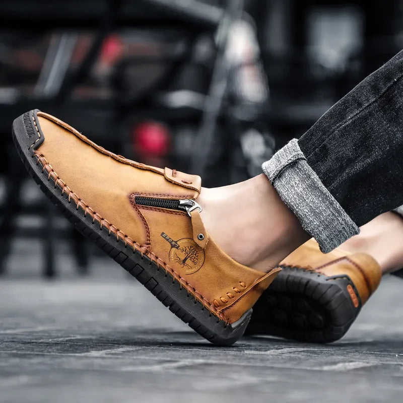 🐂 Pánské ručně šité ploché boty z telecí kůže 👞 Široká škála velikostí, snadné nazouvání a zouvání ✅ Lehké, pohodlné, voděodolné a protiskluzové
