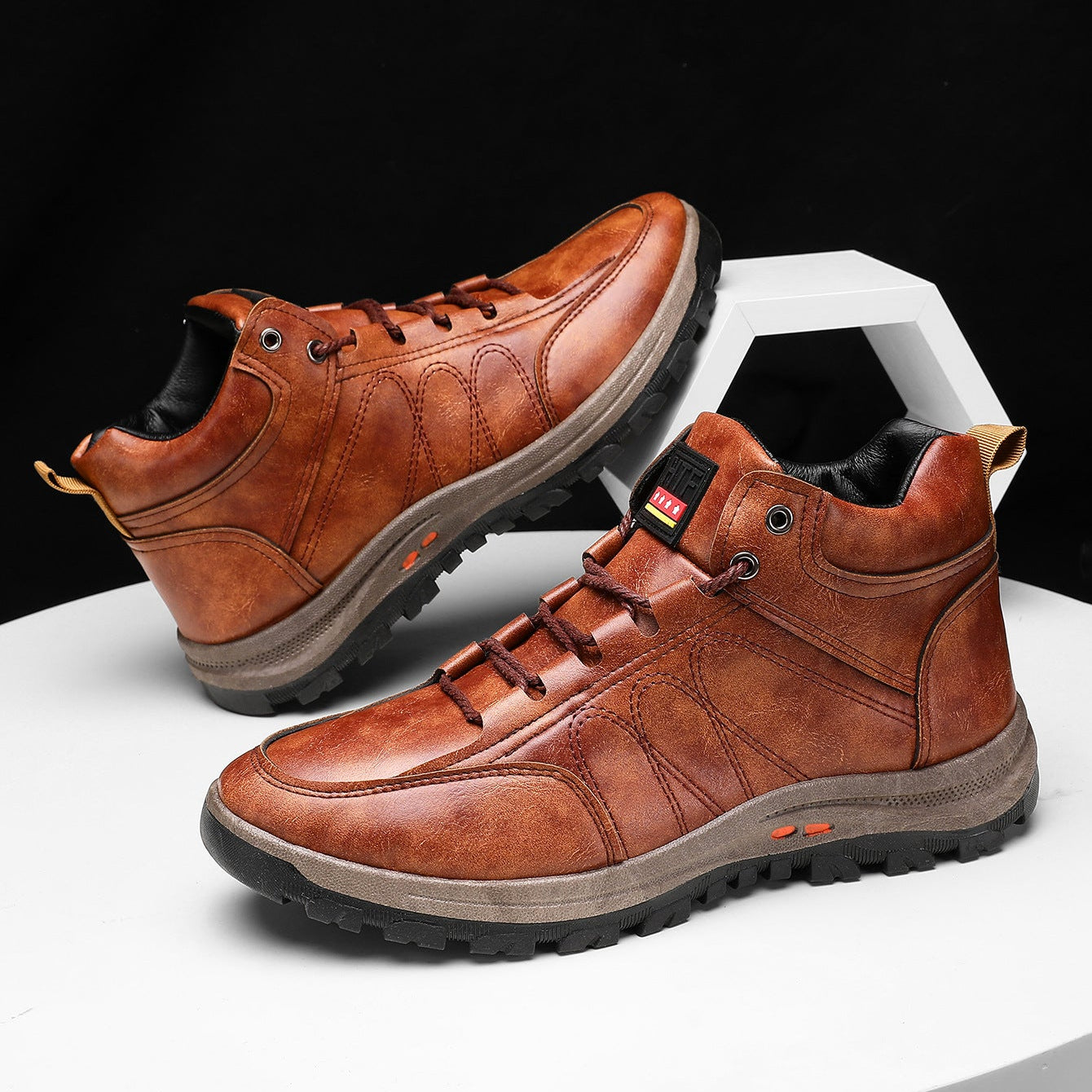 Prémiová ortopedická obuv ROOREN® | Ergonomicky navržená pro úlevu od bolesti a pohodlí bez únavy.