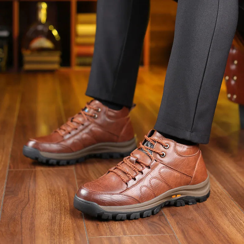 Buty ortopedyczne Oarone® | 🔥Ergonomicznie zaprojektowane skórzane buty, które są antypoślizgowe, wodoodporne, ✅łagodzą ból i zapewniają wygodę bez zmęczenia.