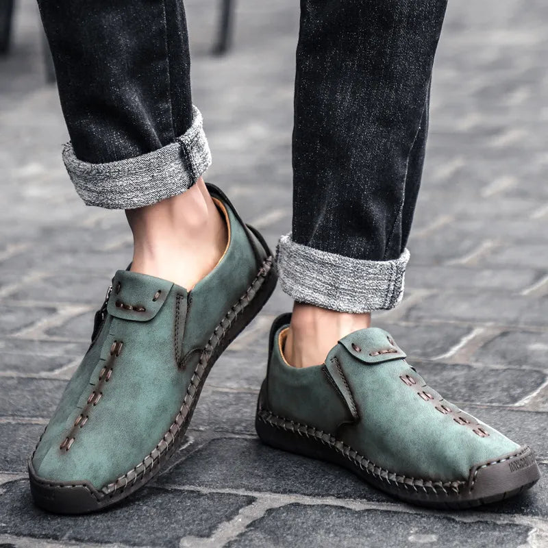 🐂 Pánské ručně šité ploché boty z telecí kůže 👞 Široká škála velikostí, snadné nazouvání a zouvání ✅ Lehké, pohodlné, voděodolné a protiskluzové