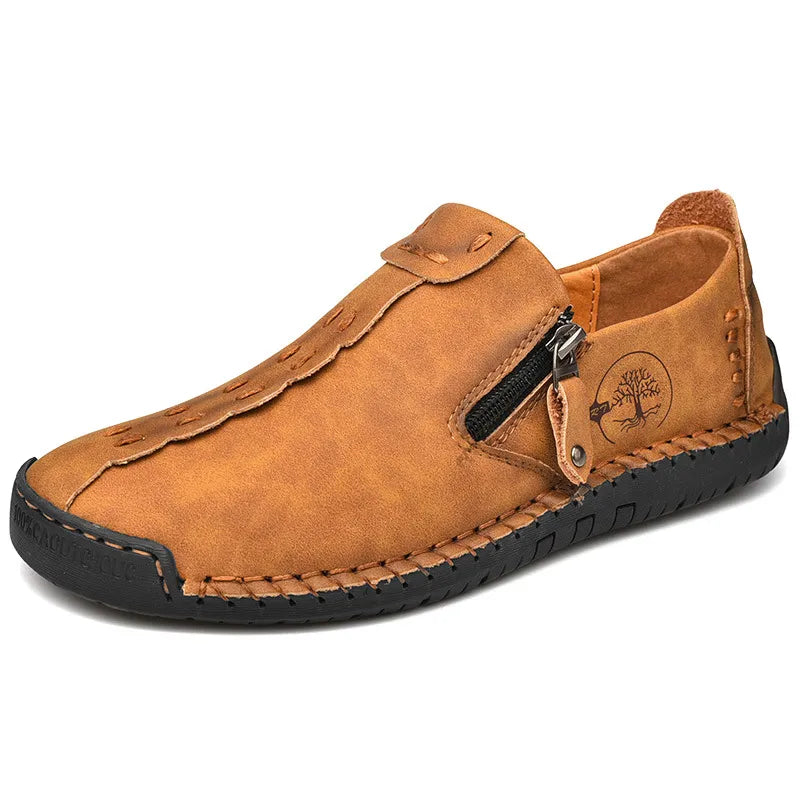 🐂 Pánské ručně šité ploché boty z telecí kůže 👞 Široká škála velikostí, snadné nazouvání a zouvání ✅ Lehké, pohodlné, voděodolné a protiskluzové
