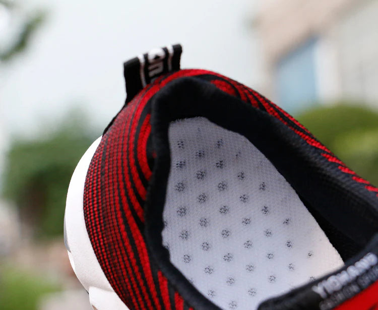 Pohodlná vycházková obuv ROOREN® | Ergonomicky tvarovaná ortopedická obuv | Měkká podrážka a podpora klenby pomáhají účinně zmírnit bolest nohou!