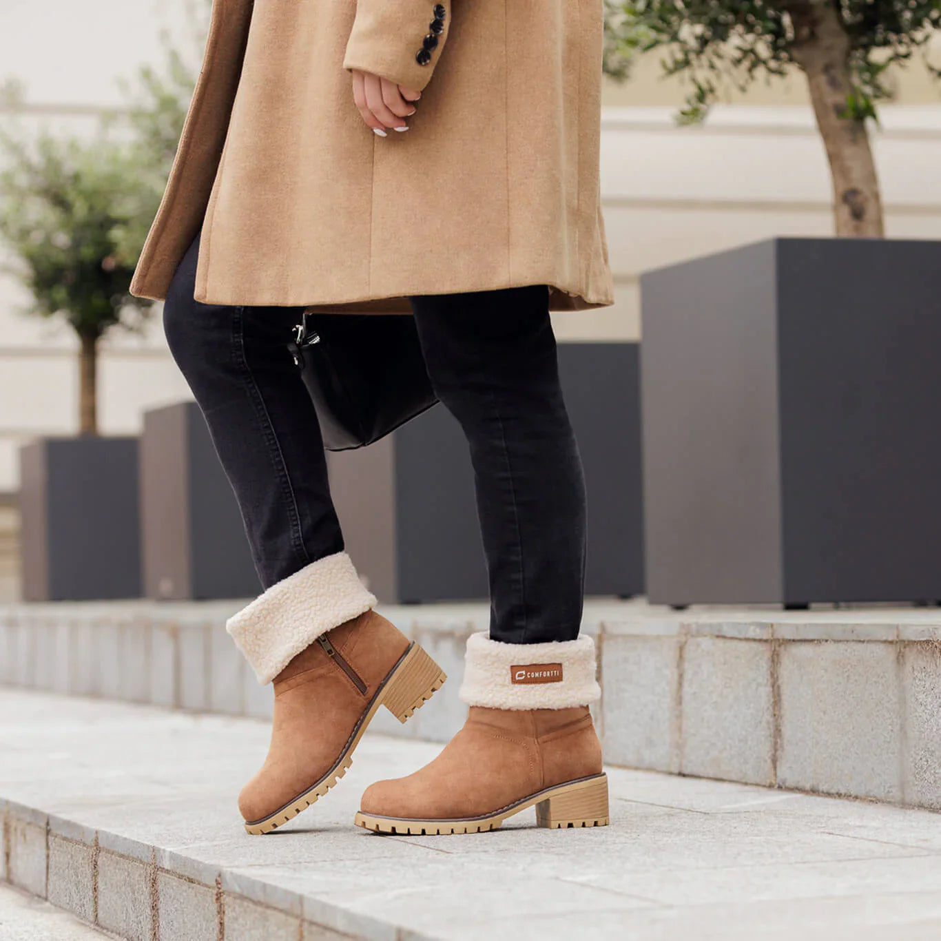 🔥Časově omezená nabídka, dnes sleva 70 %! ⏰ - ROOREN® protiskluzové, teplé boty, vědecky navržená ortopedická obuv, která účinně ulevuje od bolesti nohou, zad a kolen!